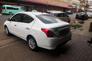 Nissan Almera