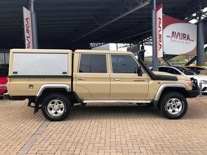 Toyota Land Cruiser 79 4.0 V6