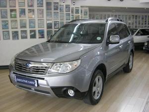 Subaru Forester 2.5 XS .