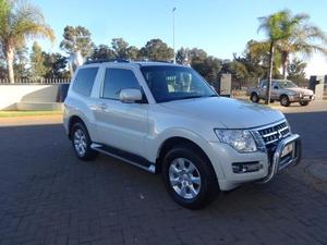 Mitsubishi Pajero 3-Door 3.2DI-D GLS Legend II