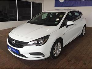 Opel Astra Hatch 1.0T Essentia