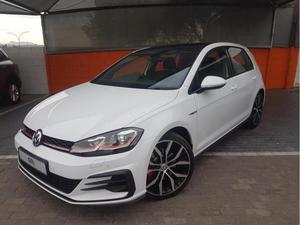 Volkswagen Golf GTI Auto