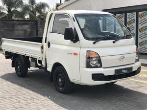 Hyundai H100 Bakkie 2.6D Deck