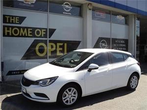 Opel Astra Hatch 1.0T Essentia