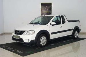 Nissan NP 200