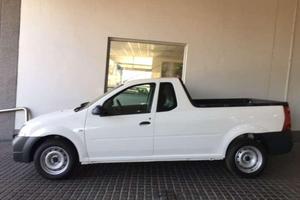 Nissan NP 200