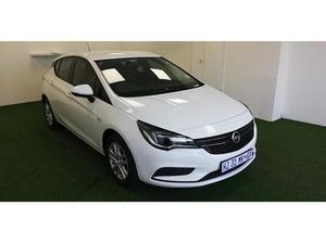 Opel Astra Hatchback 1.0T Essentia