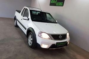 Nissan NP 200