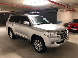 Toyota Land Cruiser 200 4.5D-4D VX