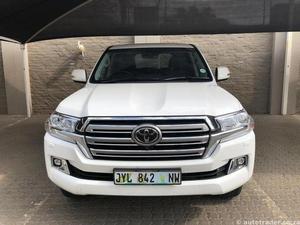 Toyota Land Cruiser 200 4.5D-4D VX