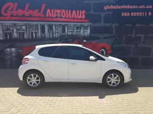 Peugeot 208 5-Door 1.2 Active