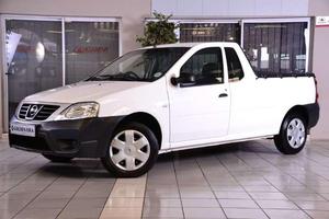 Nissan NP 200