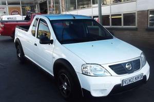 Nissan NP 200