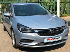 Opel Astra Hatch 1.4 Turbo Enjoy