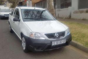 Nissan NP 200