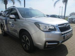 Subaru Forester 2.5 XS .