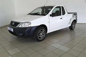 Nissan NP 200