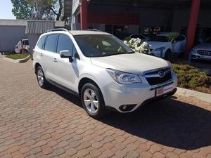 Subaru Forester 2.5 XS .