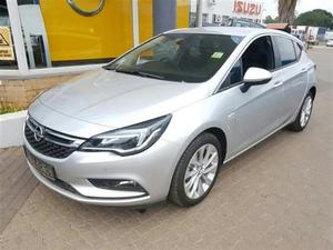 Opel Astra Hatch 1.0T Enjoy