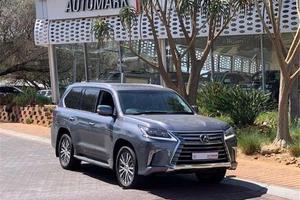 Lexus LX