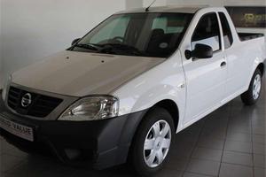 Nissan NP 200