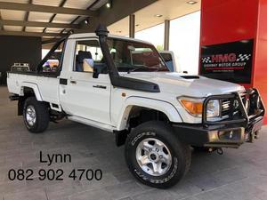 Toyota Land Cruiser 79 4.5D-4D LX V8