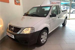 Nissan NP 200