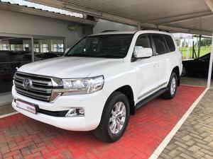 Toyota Land Cruiser 200 4.5D-4D V8 VX