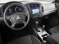 Mitsubishi Pajero 5-door 3.8 GLS